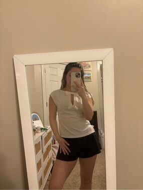 H&M White Bow-Front Cap Sleeve Blouse